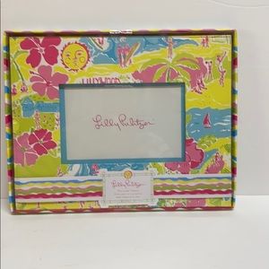NWOT LILY PULITZER PICTURE FRAME